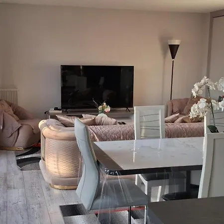 Apartment Large And Superb Near Paris