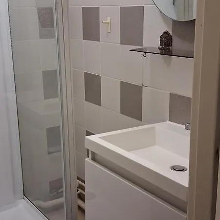 Large And Superb Near Paris Apartment *