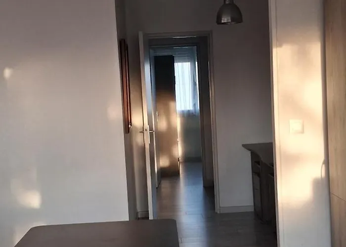 Large&superb Near Paris Appartement