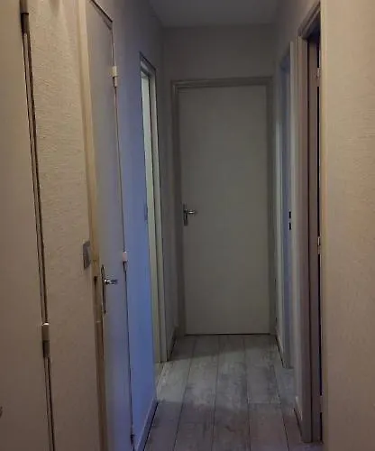 Large&superb Near Paris *