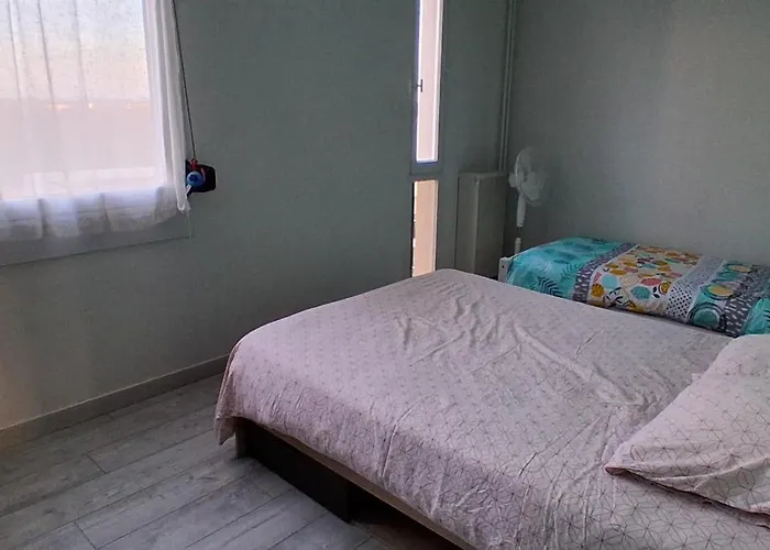 Large&superb Near Paris